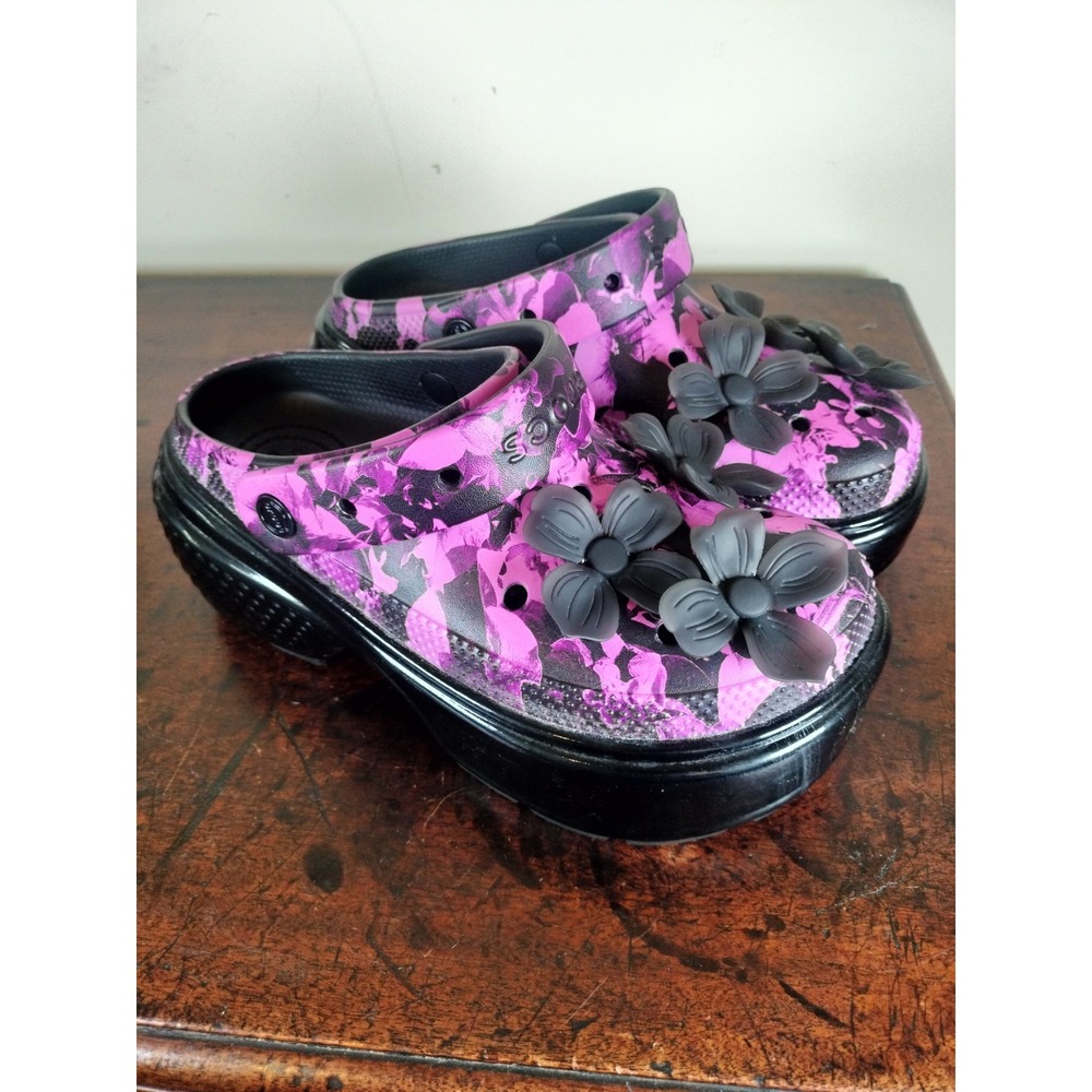 Crocs Crush Clog Black Pink Floral 3D Flower Charms Platform Women Size 9 Men 7